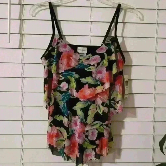 Jaclyn Smith 3 Tier TKINI Top Floral Design Size: 6 - Picture 1 of 5